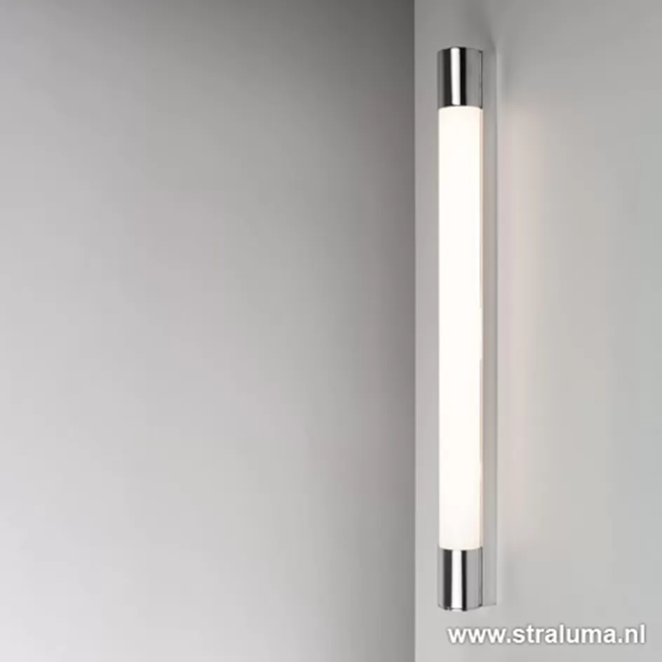 Wandlampen | LED Badkamerlampen>Straluma LED badkamer-wandlamp met stopcontact