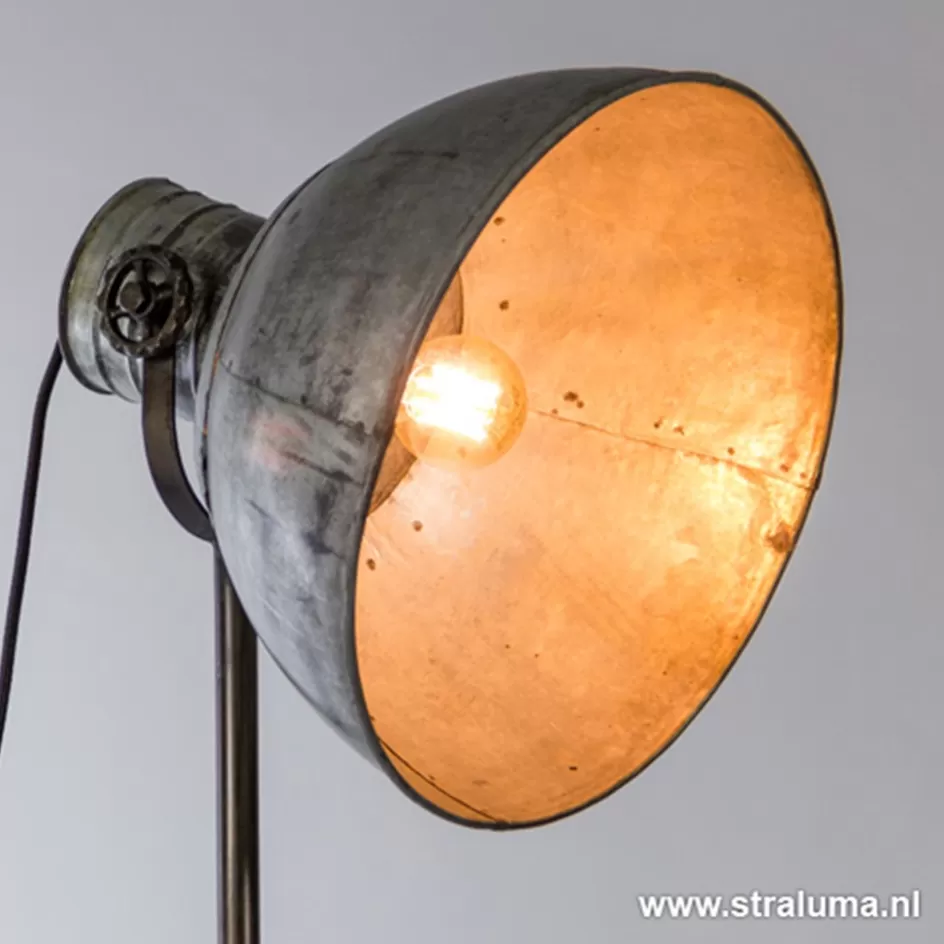 Driepoot lampen | Light and Living>Straluma Vloerlamp Junko driepoot zwart/zink